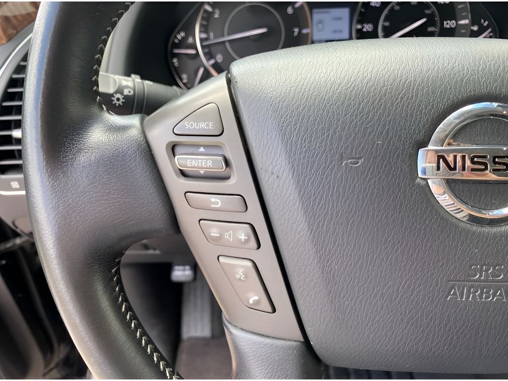 Used 2020 Super Black Nissan SL image 13