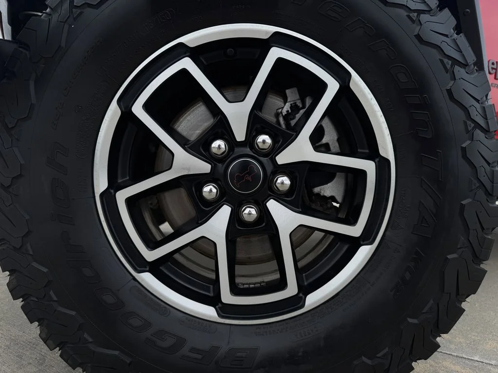 Used 2025 Red Jeep Rubicon image 9