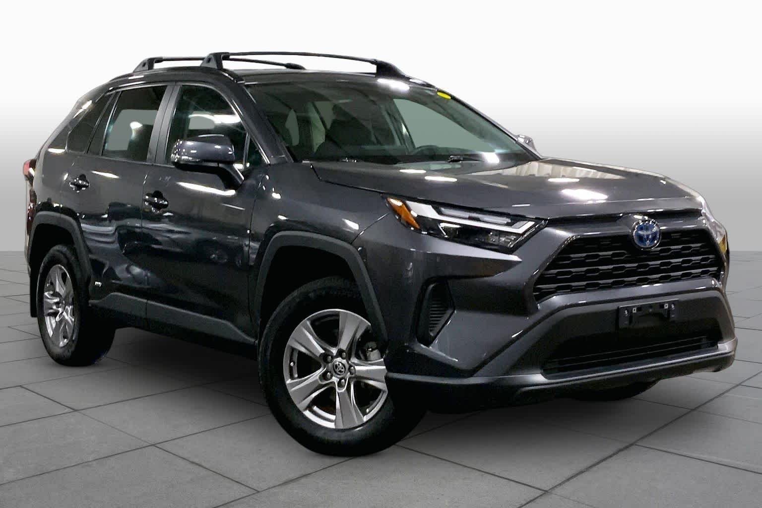 Used 2024 Magnetic Gray Metallic Toyota Hybrid XLE image 3
