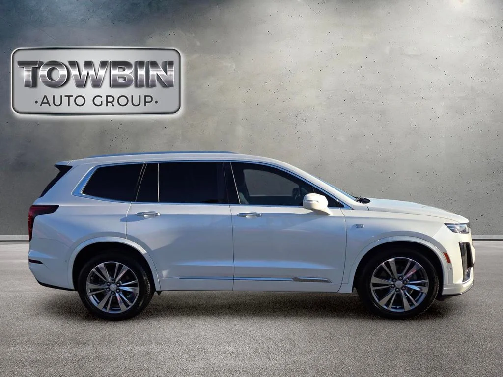 Used 2020 White Cadillac Premium Luxury image 3