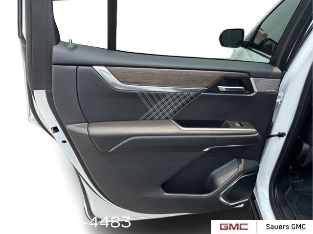 2024 GMC Acadia Denali - Photo 32