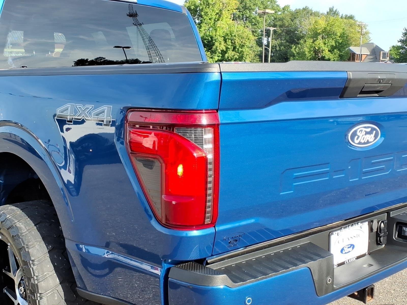 Used 2024 Atlas Blue Metallic Ford STX image 16