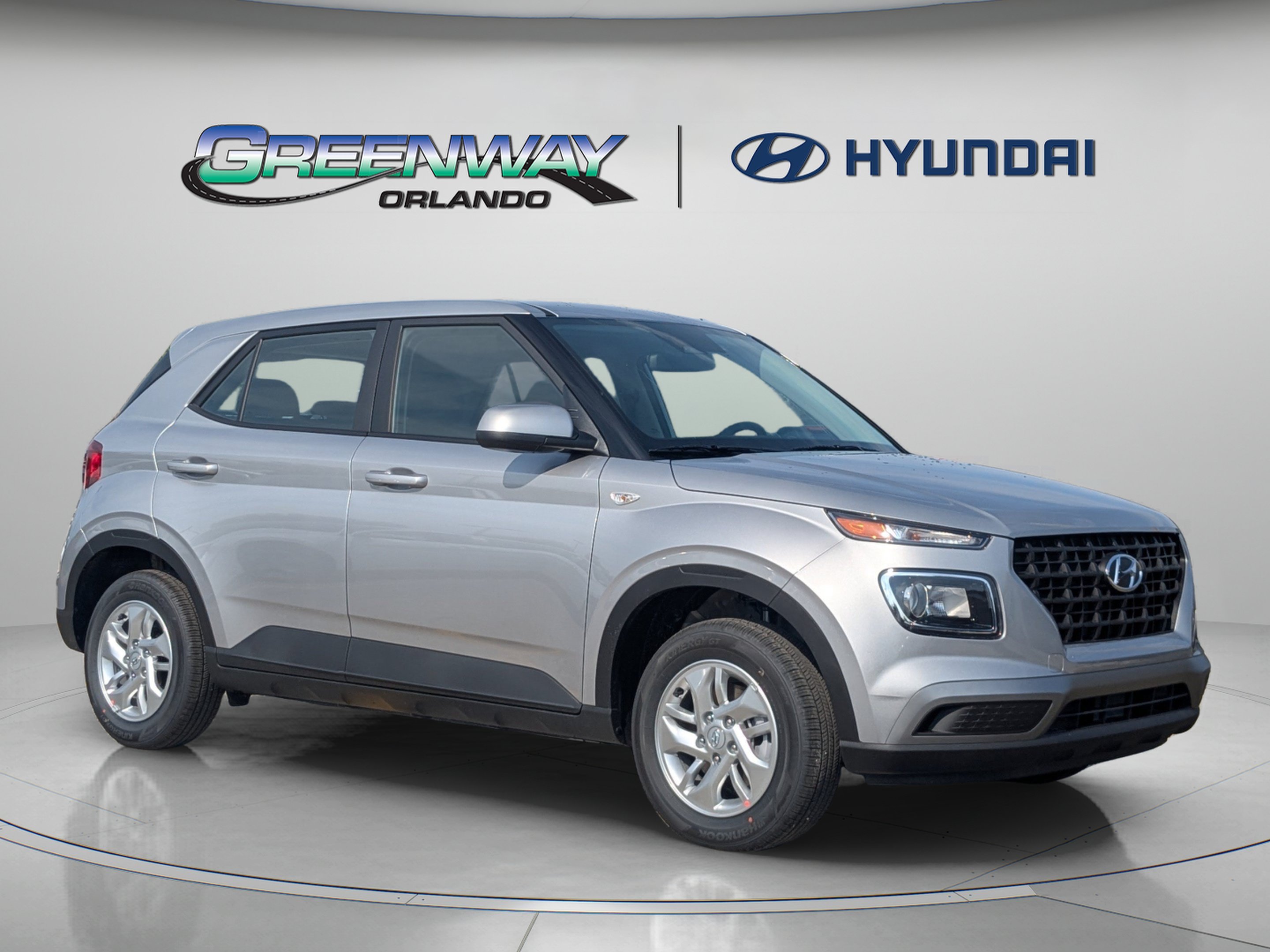 New 2026 Shimmering Silver Hyundai SE image 1