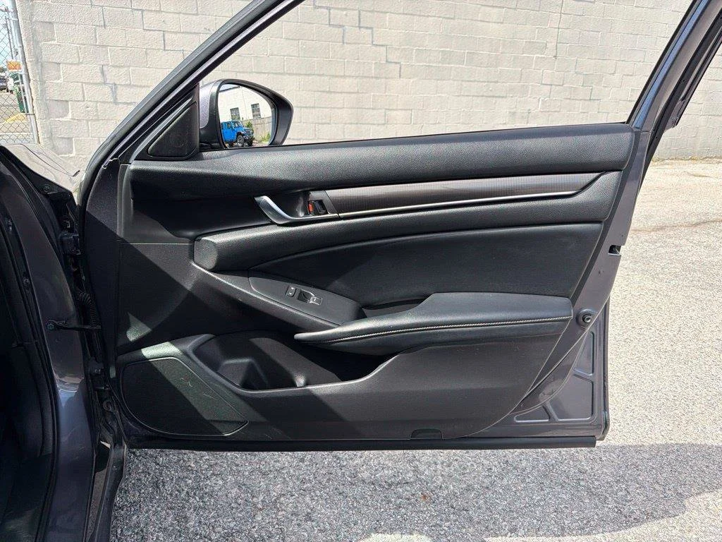 2018 Honda Accord Sport - Photo 18