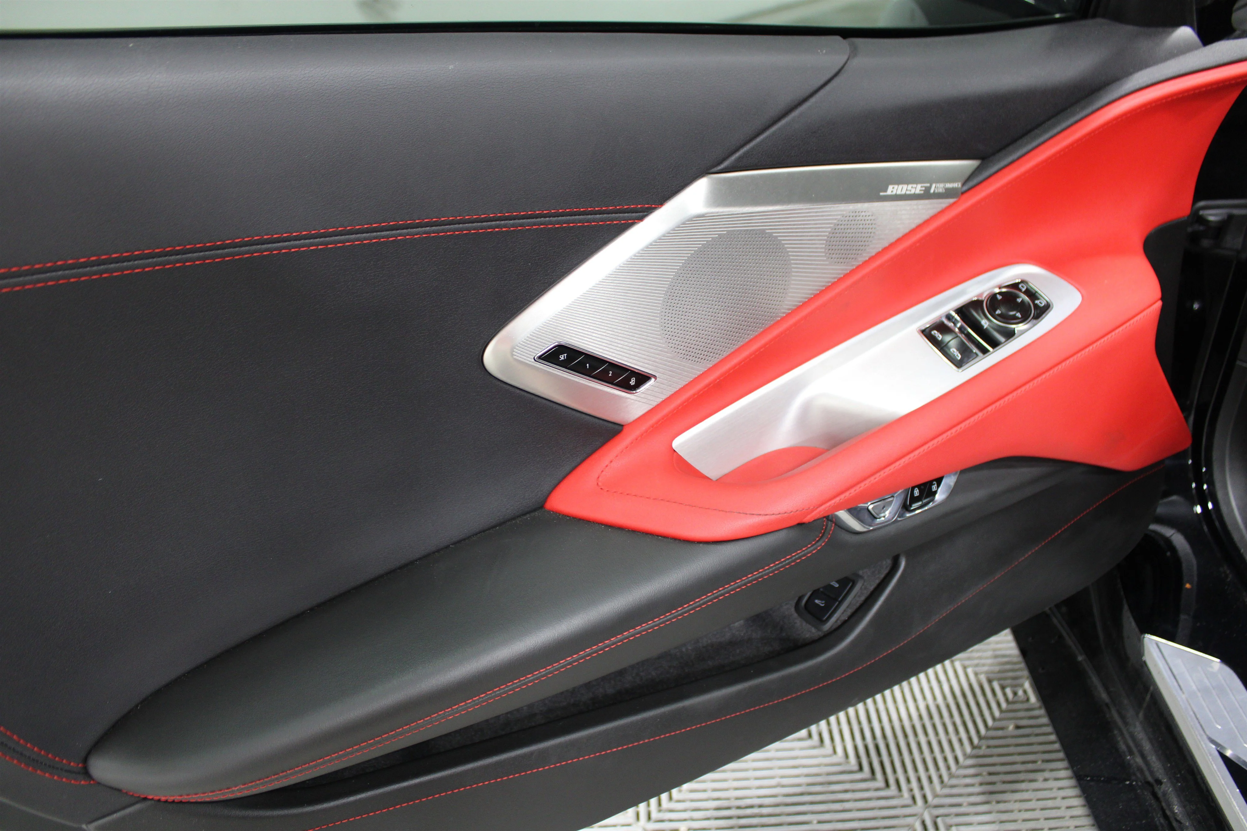 2023 Chevrolet Corvette 2LT - Photo 6