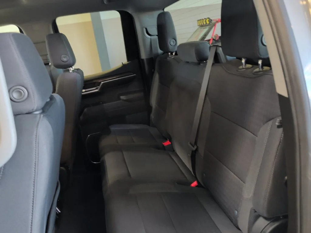Used 2023 STERLING GRAY METALLIC Chevrolet LT image 28