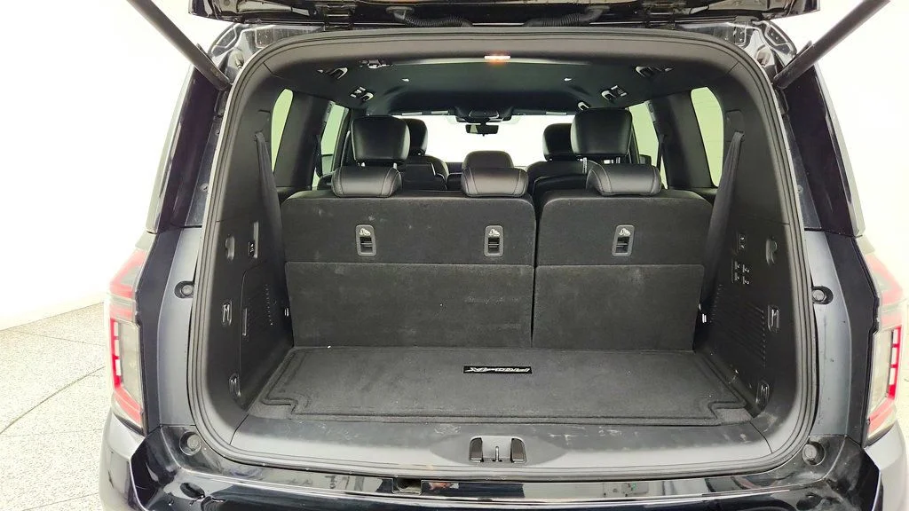 Used 2025 Super Black Nissan 4x4 PRO-4X image 22