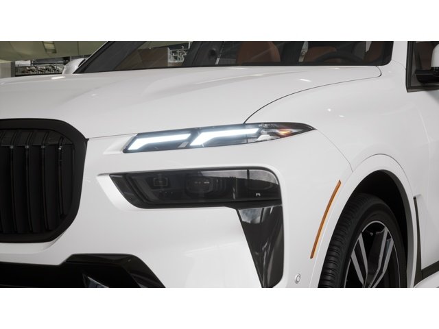 New 2027 Mineral White Metallic BMW xDrive40i image 6