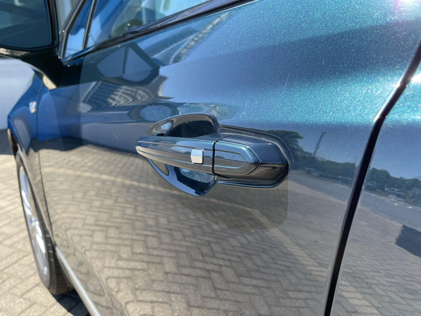 Used 2024 Emerald Lake Metallic Cadillac Sport image 12