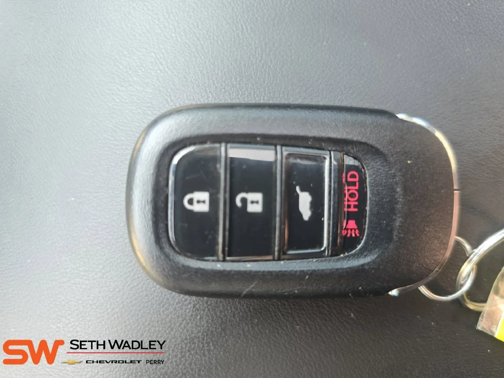 Used 2025 Black Honda SE image 36