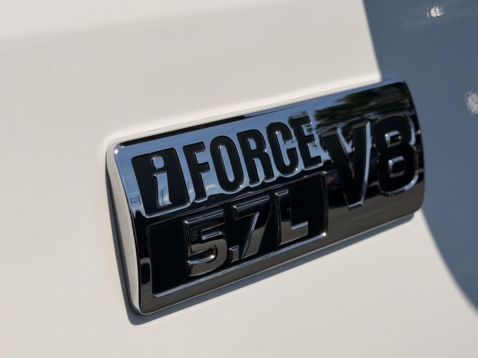 Used 2019 Super White Toyota SR5 image 2
