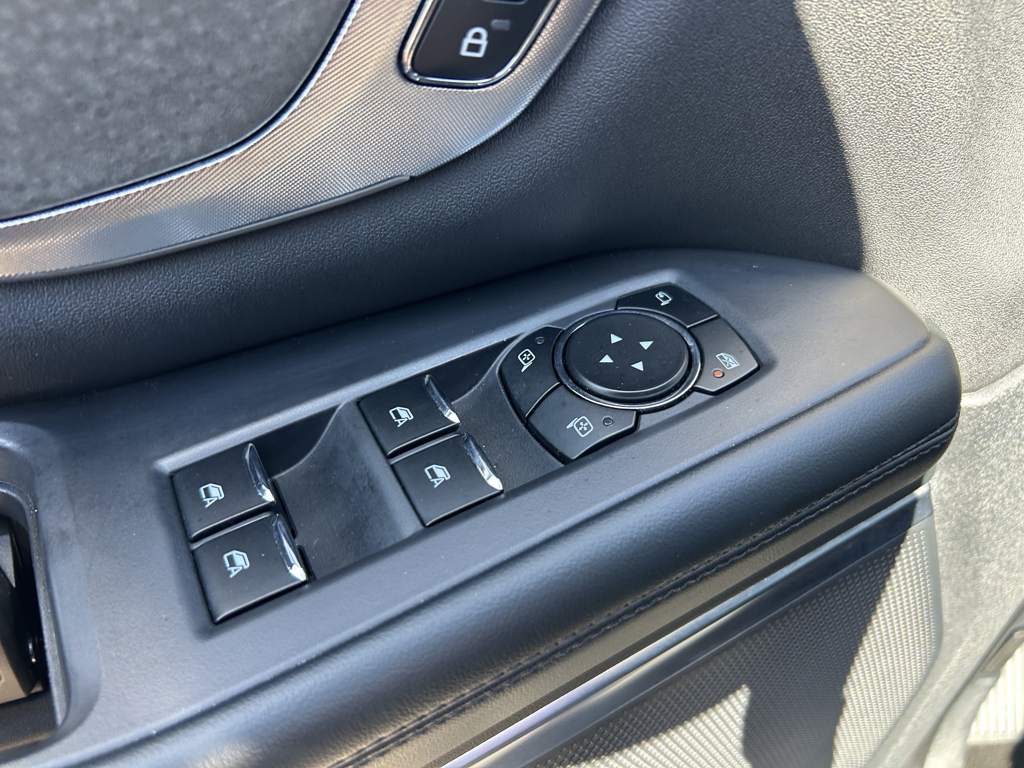 Certified Used 2025 Blue Ford Tremor image 29