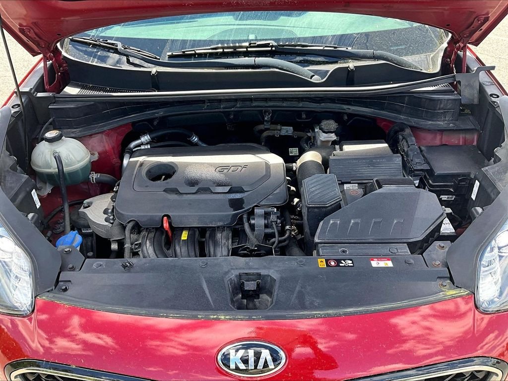 Used 2020 Red Kia LX image 29