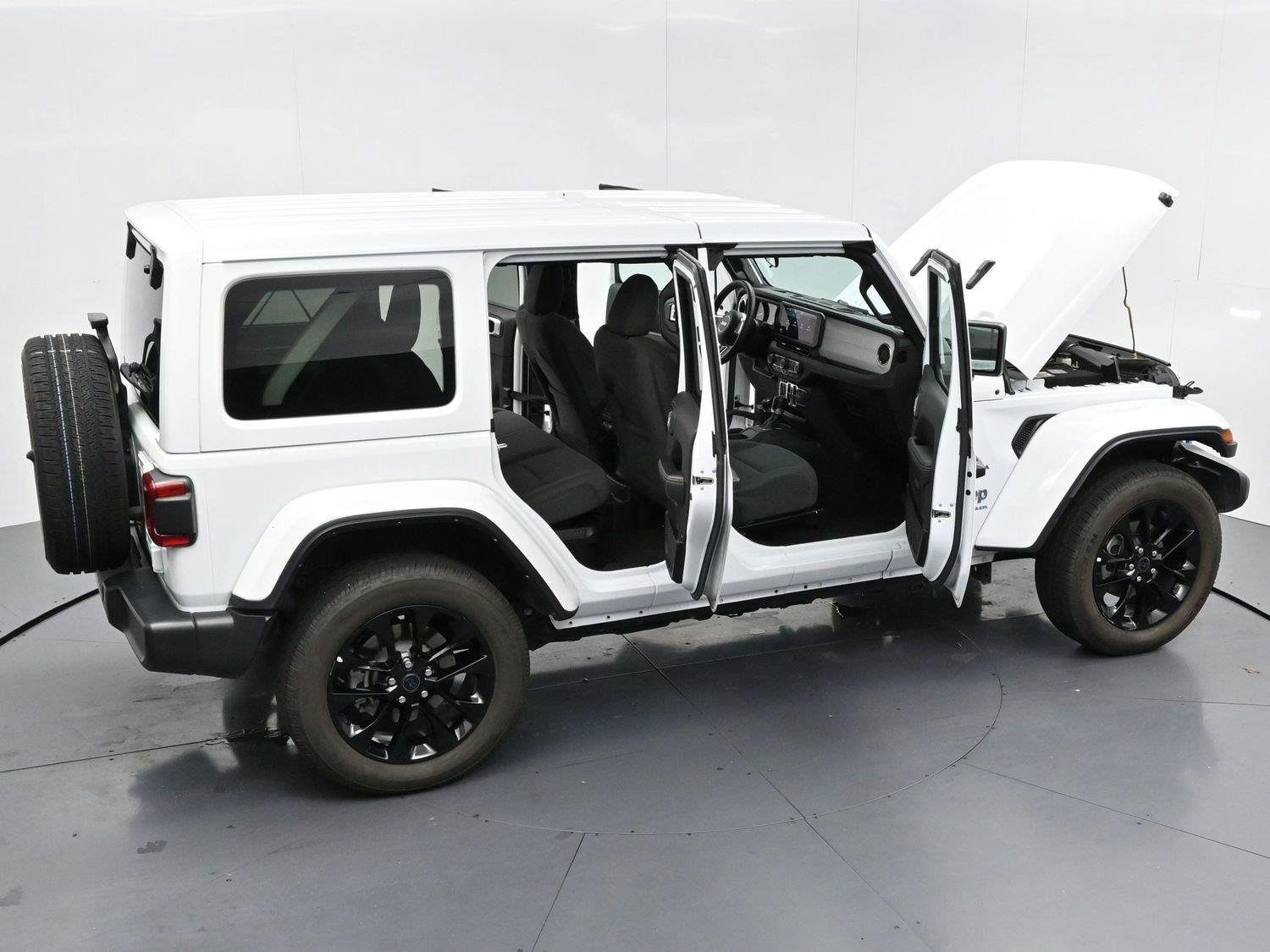 Used 2024 Bright White Clearcoat Jeep Sahara image 38