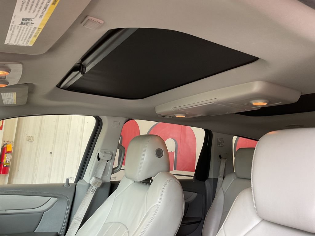 Used 2013 Gold Chevrolet LTZ image 27