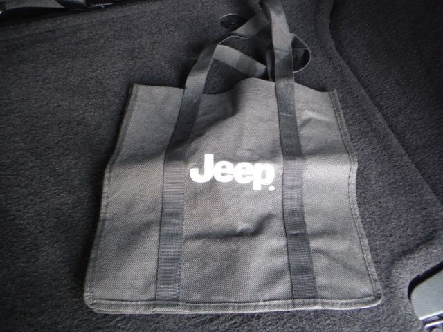 Used 2018 Red Jeep Unlimited Sport image 43