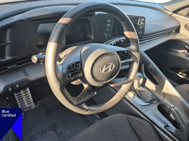 Used 2025 Blue Hyundai SEL Sport image 18