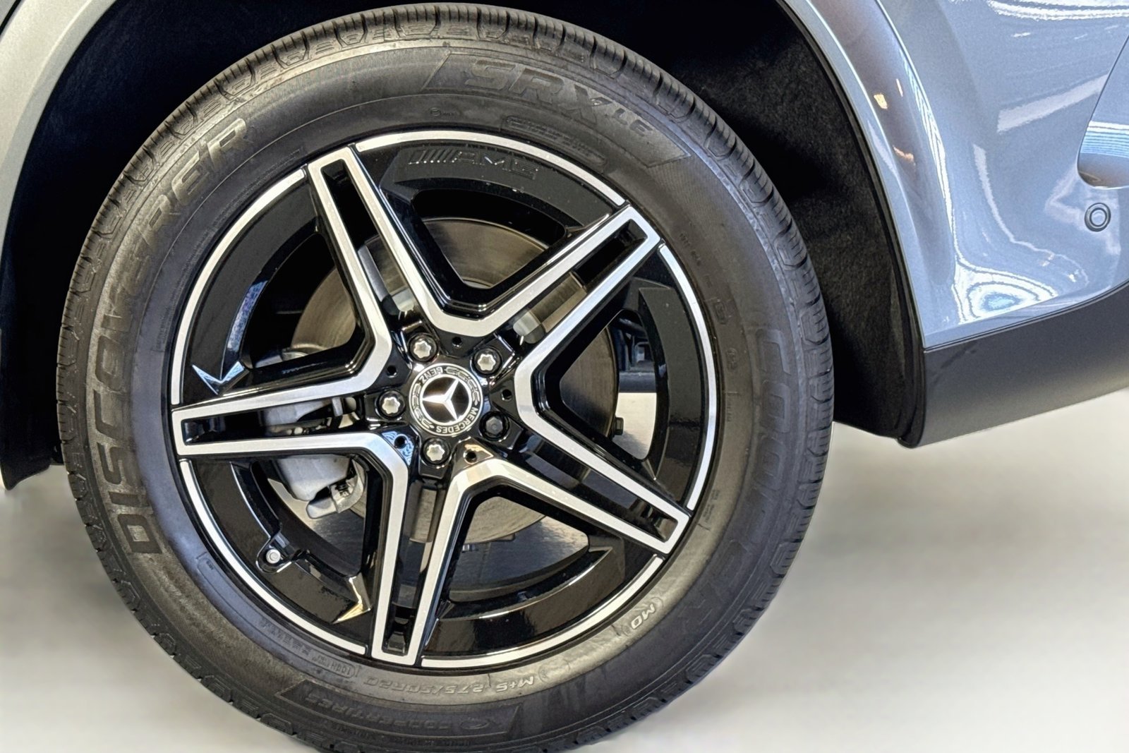 New 2026 Selenite Grey Metallic Mercedes-Benz GLE 580 image 29