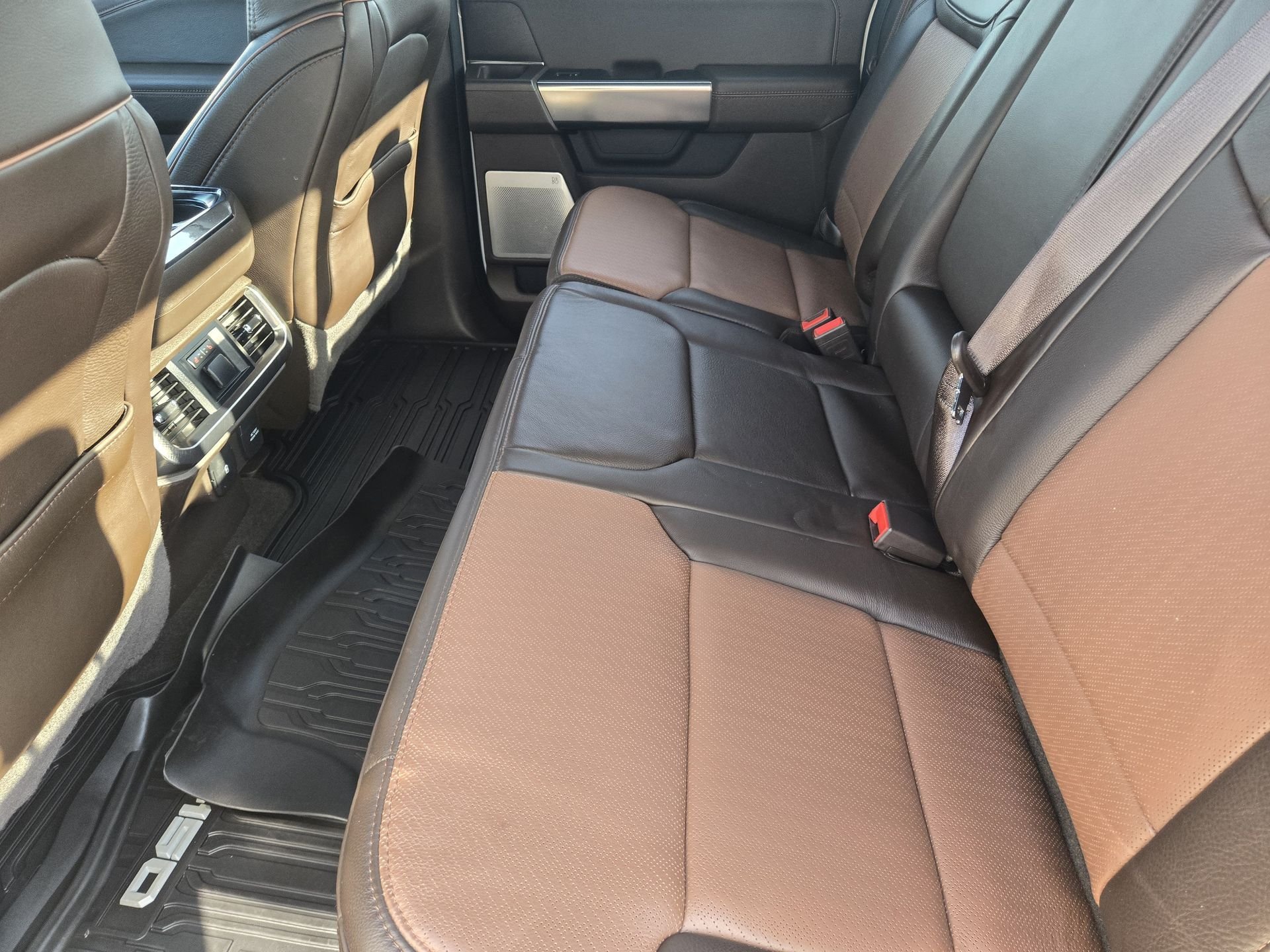 Used 2023 Star White Metallic Tri-Coat Ford King Ranch image 28