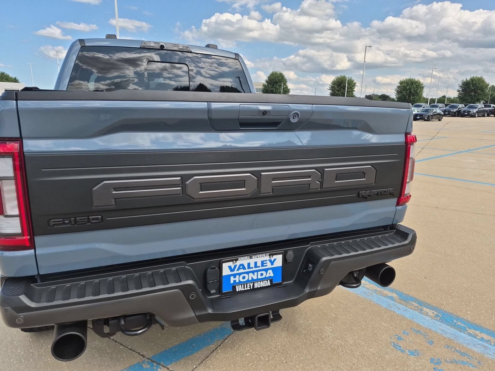 Used 2023 Azure Gray Metallic Ford Raptor 4WD image 29