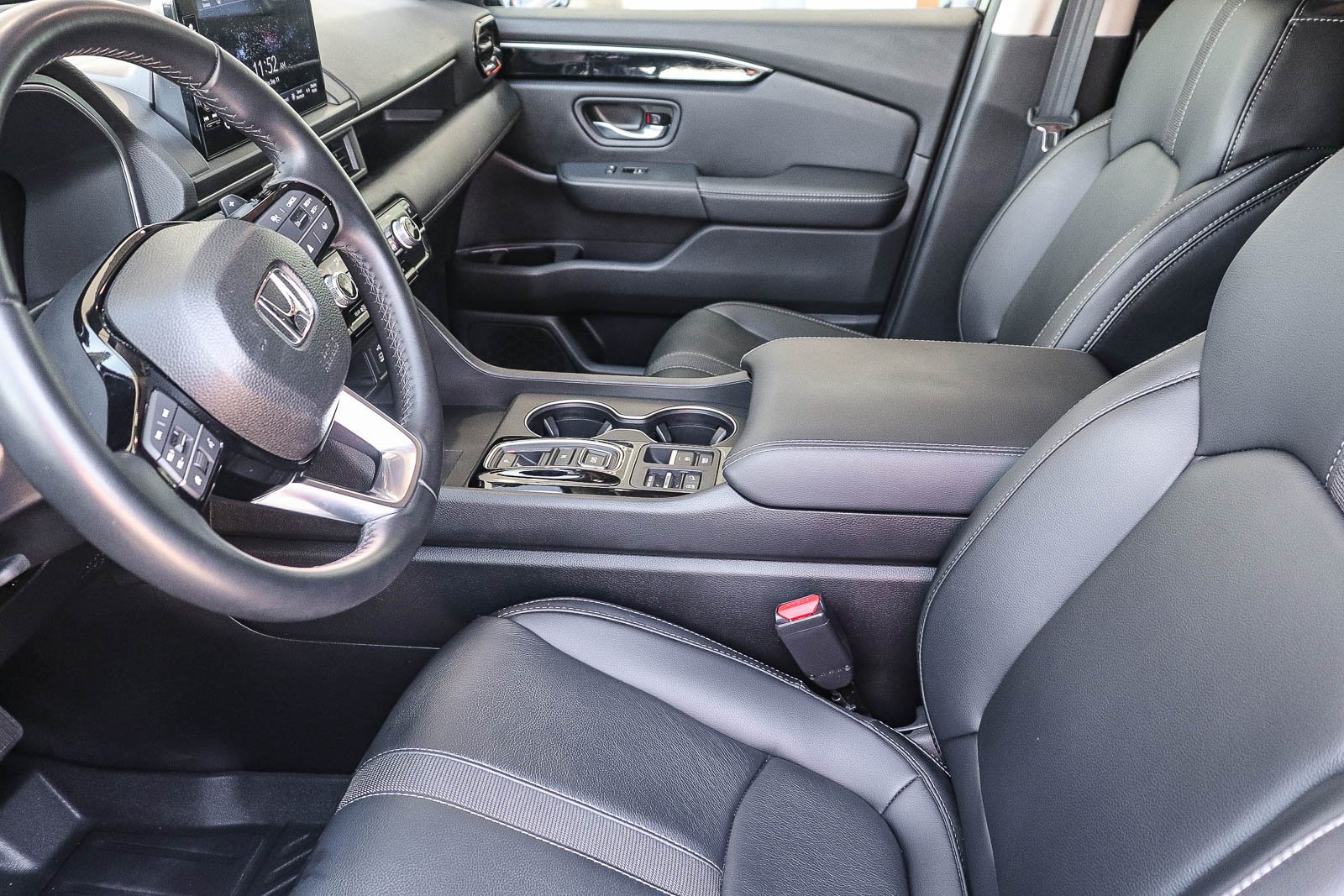 2025 Honda Pilot EX-L - Photo 23
