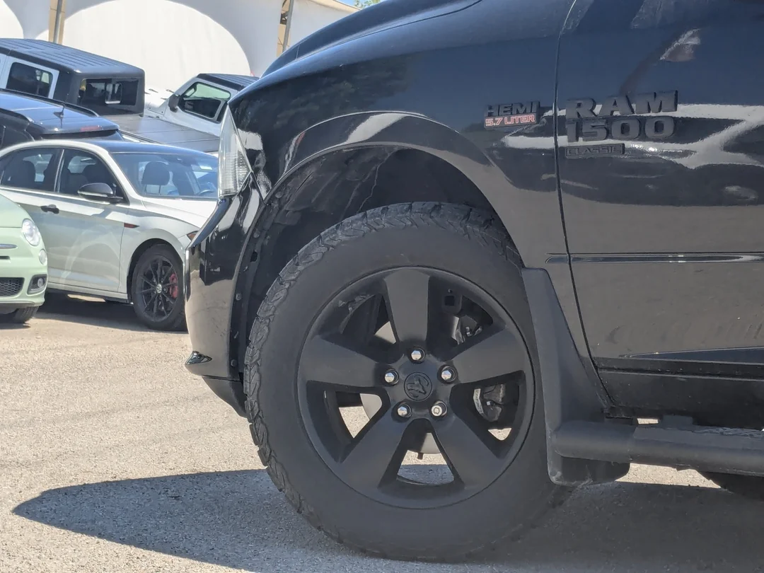 Certified Used 2022 Black RAM Express - - 4x4 - Sub Zero Pkg - Electronics Grp - Park Sensors - Remote Start & More! image 9