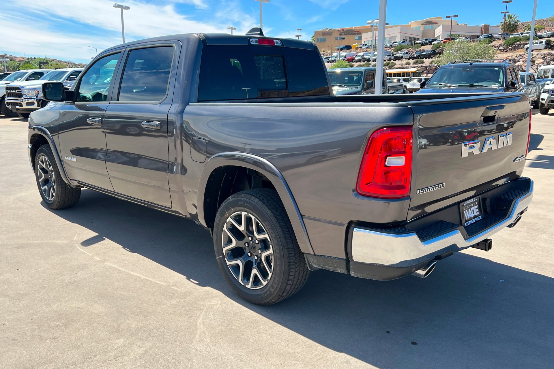 New 2026 Granite Crystal Metallic Clear-Coat Exterior Paint RAM Laramie image 3