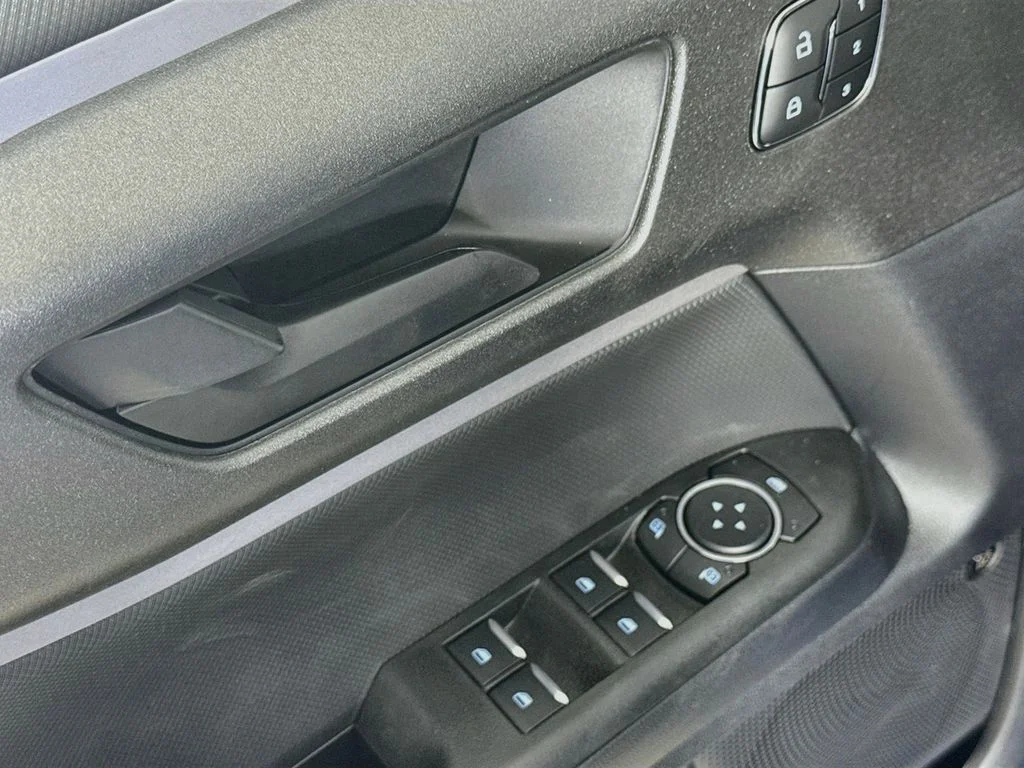 New 2026 Velocity Blue Metallic Ford Outer Banks® image 18