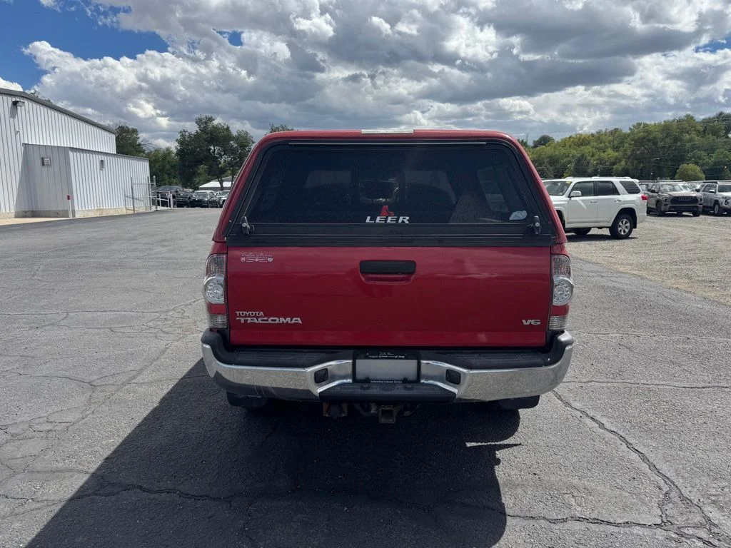 Used 2015 Barcelona Red Metallic Toyota Base image 7
