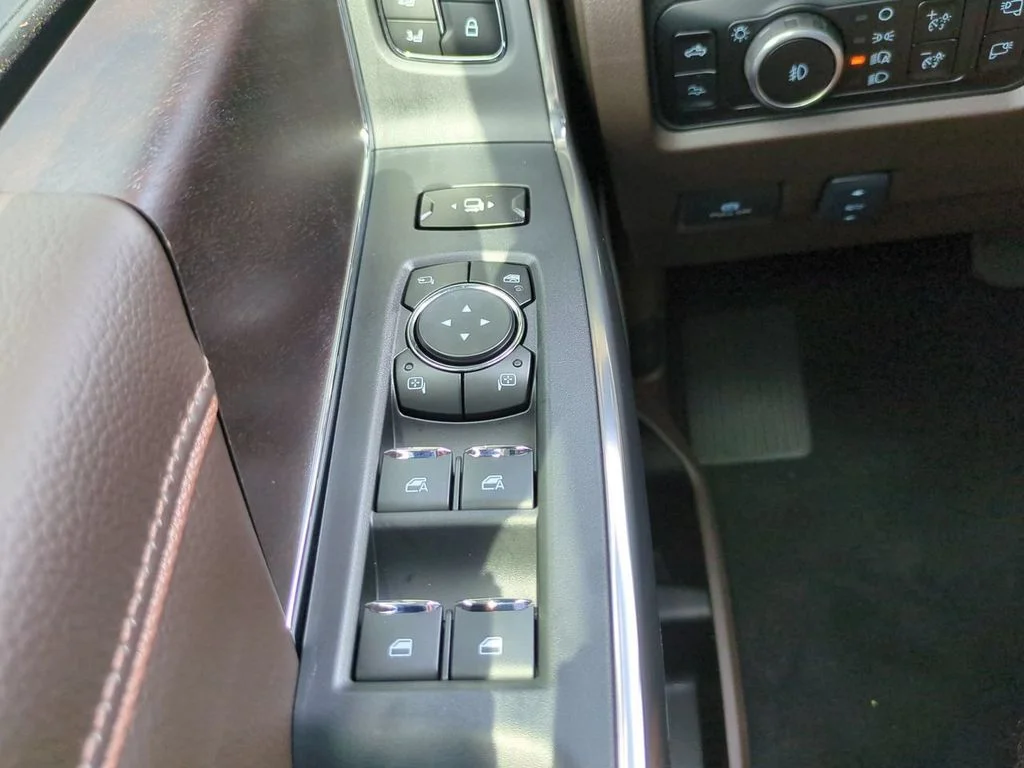 New 2026 Star White Metallic Tri-Coat Ford F-350® King Ranch® image 26