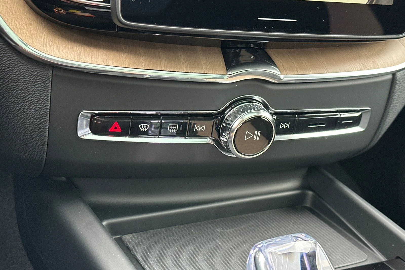 New 2026 Onyx Black Volvo Ultra image 20