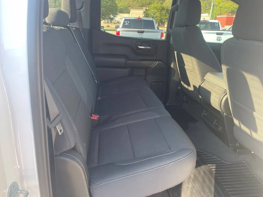 Used 2023 SUMMIT WHITE Chevrolet Custom image 18