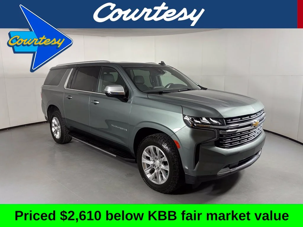 Used 2023 Green Chevrolet Premier image 1