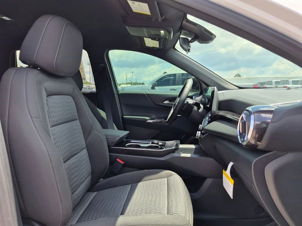 2026 Chevrolet Equinox LT - Photo 27