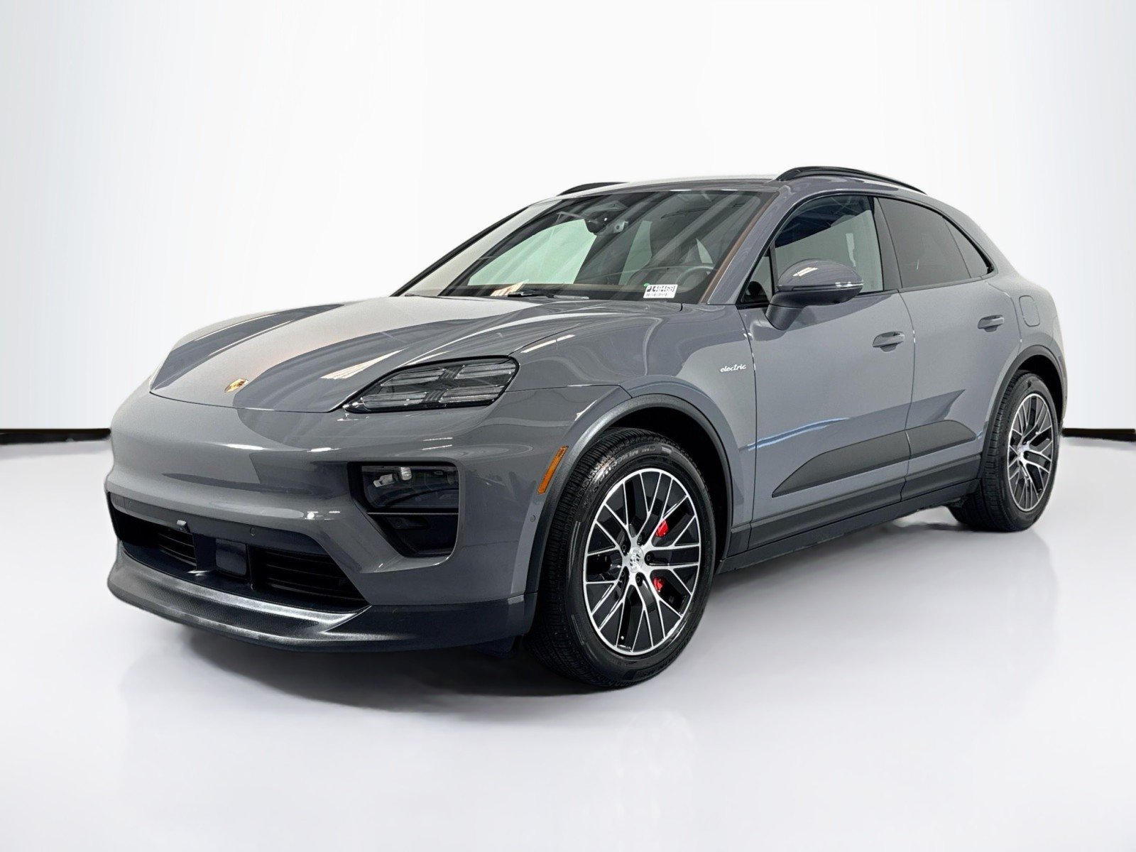 2025 Porsche Macan S