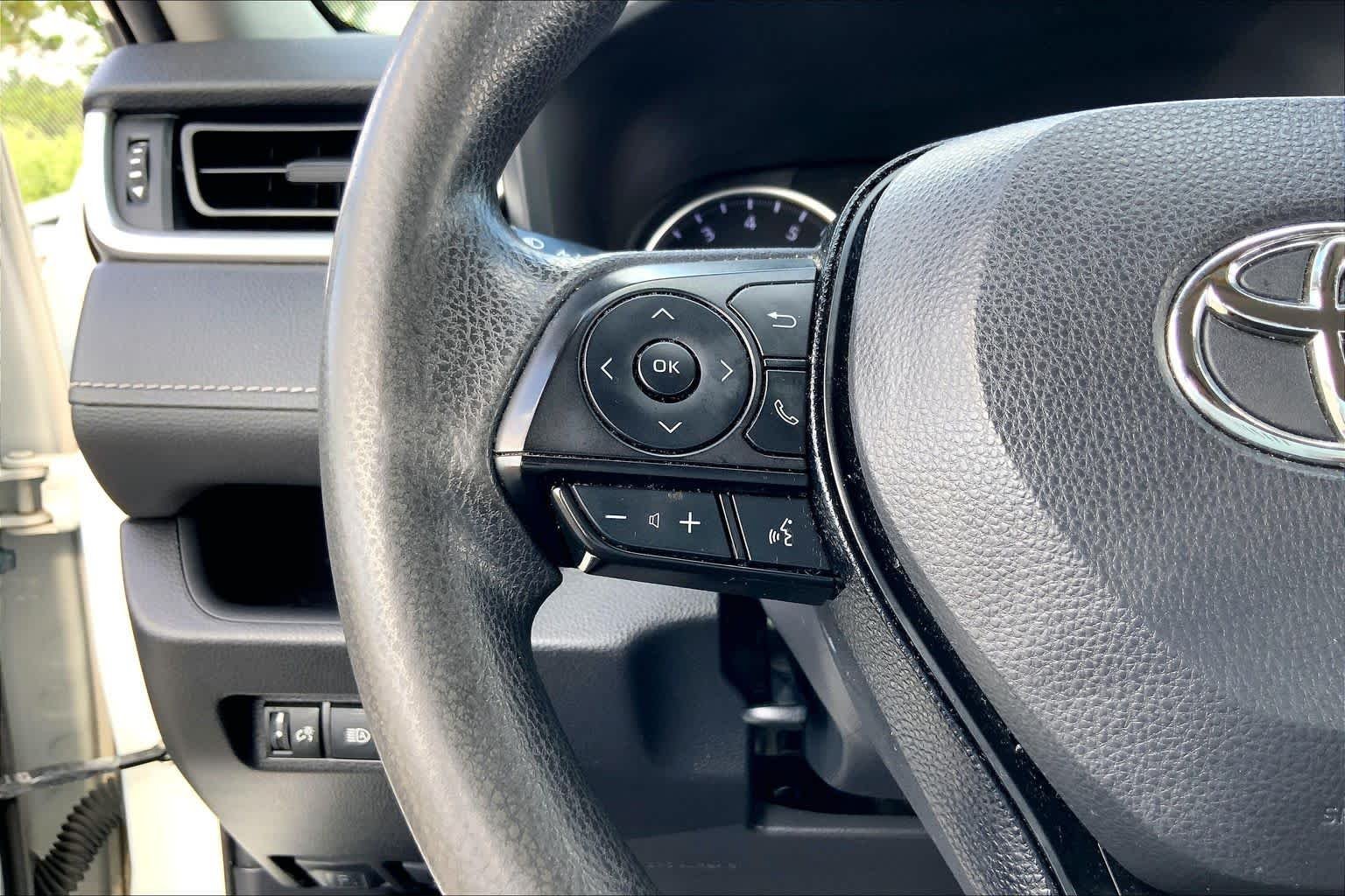 Used 2019 Super White Toyota LE image 23