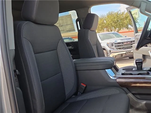 New 2026 Sterling Metallic GMC Elevation image 13