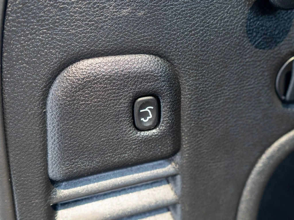 Used 2021 White Jeep Limited image 36