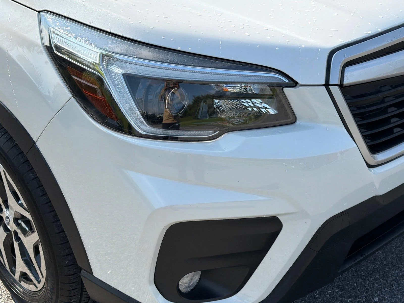 Used 2021 Crystal White Pearl Subaru Premium image 29