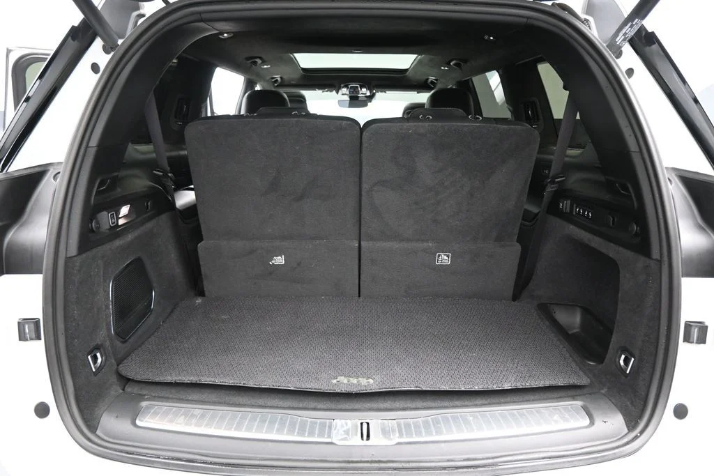 Used 2023 White Jeep Summit image 33