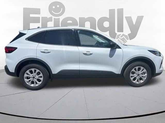 Used 2025 Silver Metallic Ford Active image 9