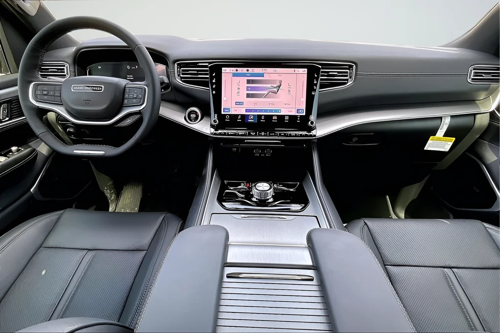 New 2026 Silver Zynith Jeep Limited Altitude image 5