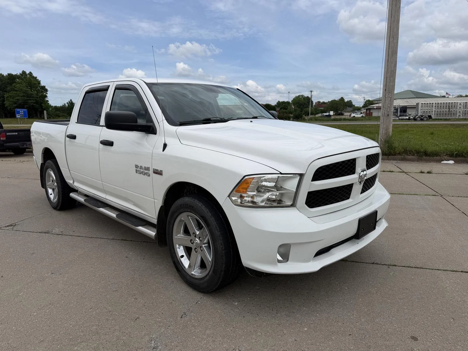 2014 RAM 1500's photo