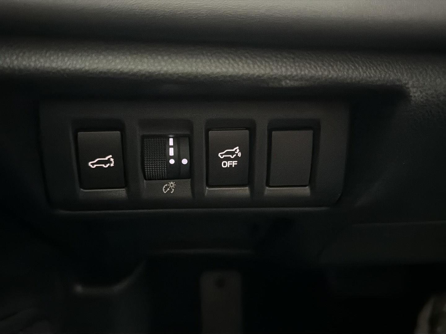 Used 2025 Crystal White Pearl Subaru Wilderness image 21