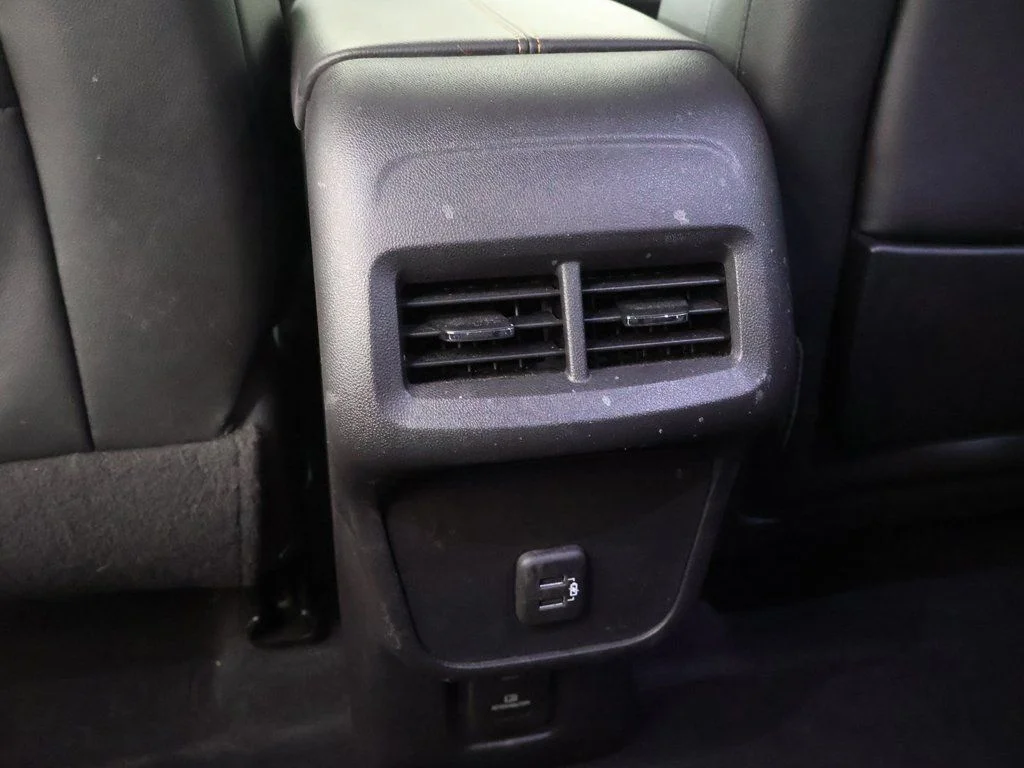 Used 2024 Red GMC AT4 image 43