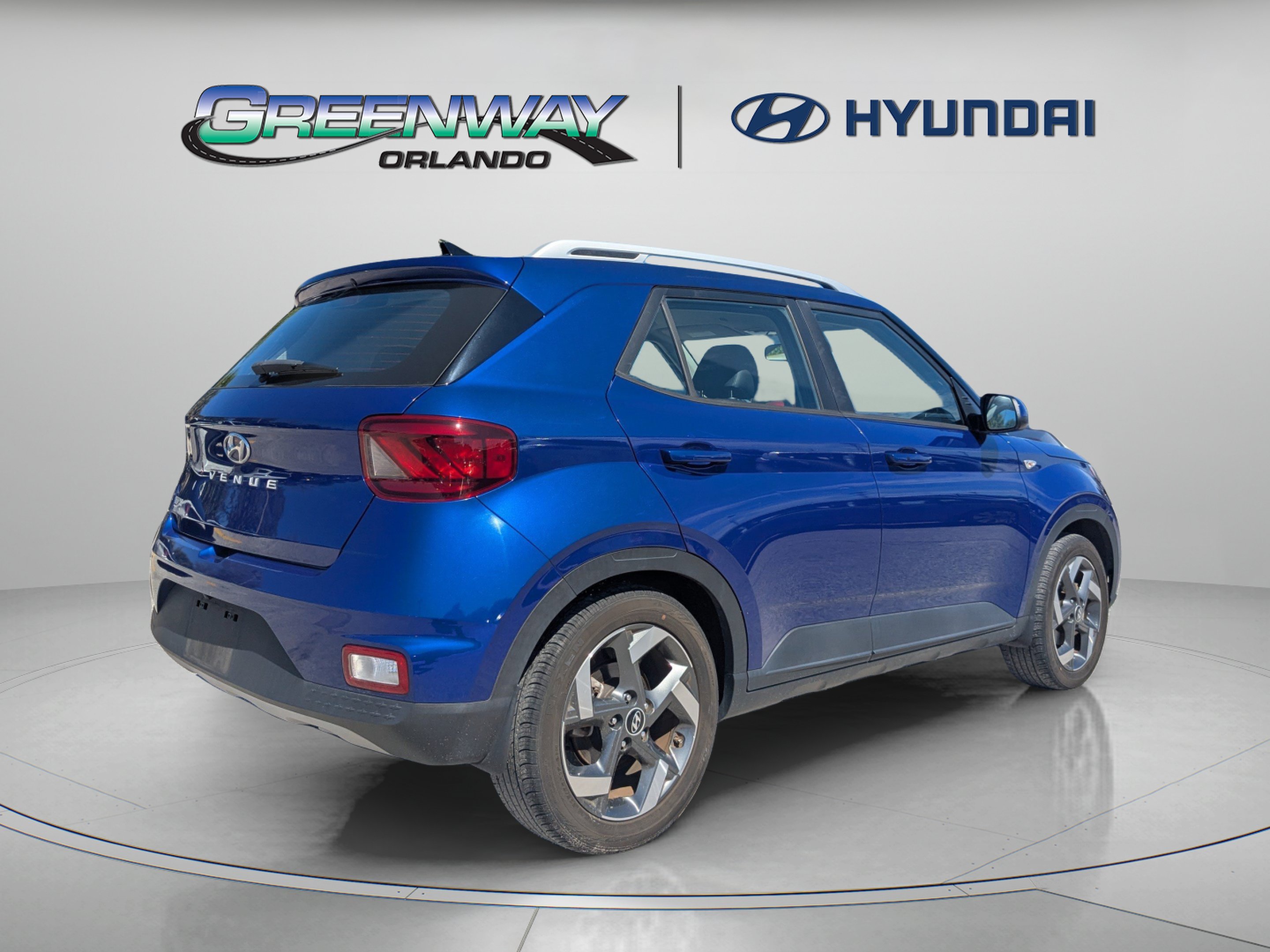 2022 Hyundai Venue Limited - Photo 8