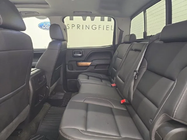 Used 2018 Silver Ice Metallic Chevrolet LTZ image 18