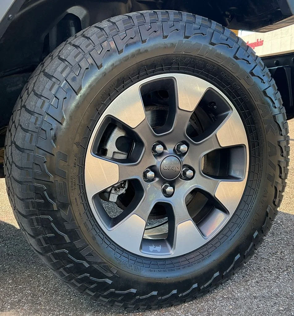 Used 2018 Yellow Jeep Unlimited Sahara image 14