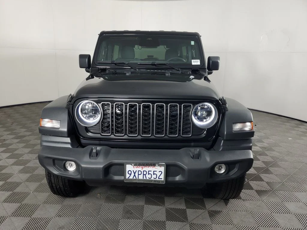 Used 2026 Black Jeep Sport S image 9