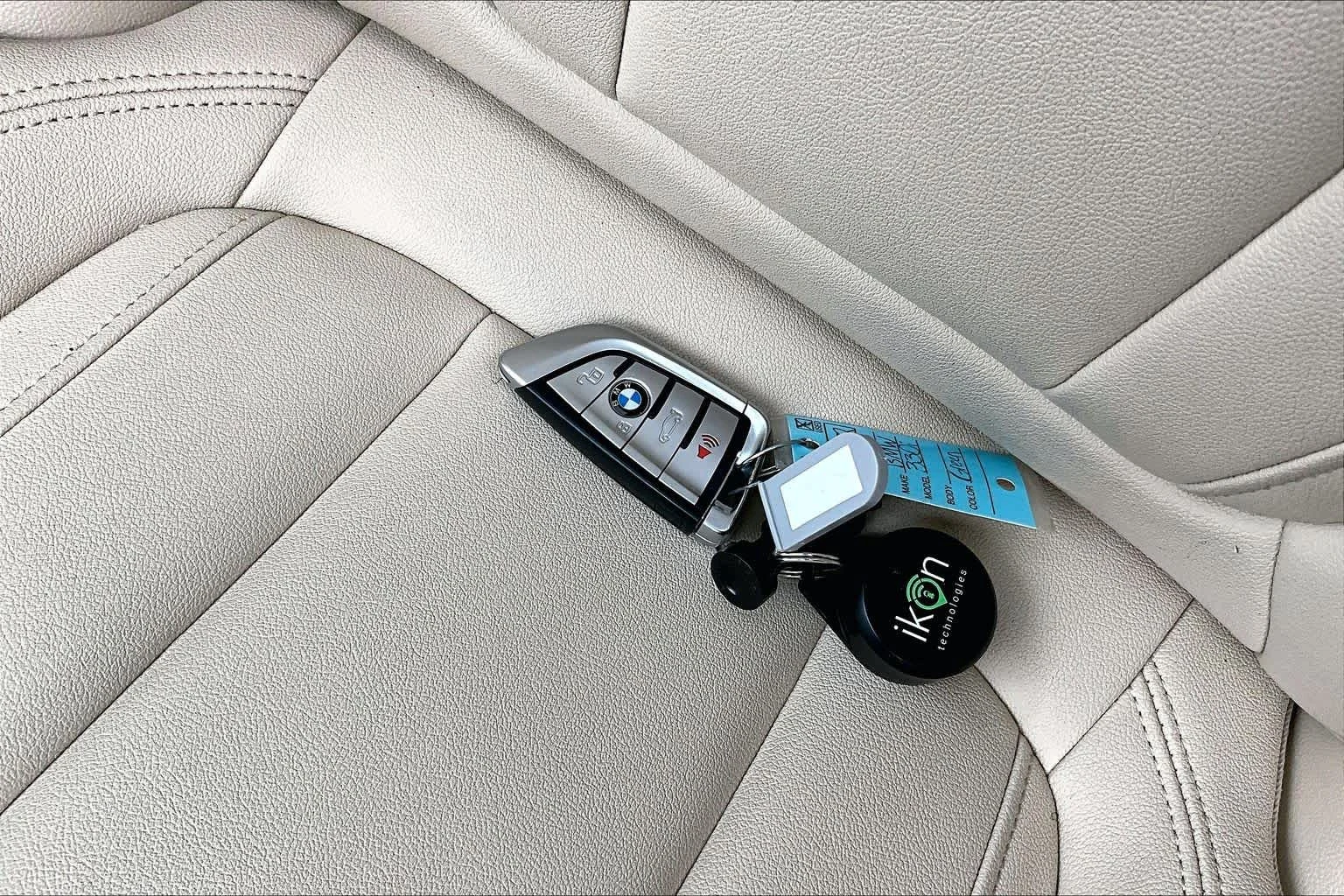 Used 2020 Blue Ridge Mountain Metallic BMW 330i xDrive image 15